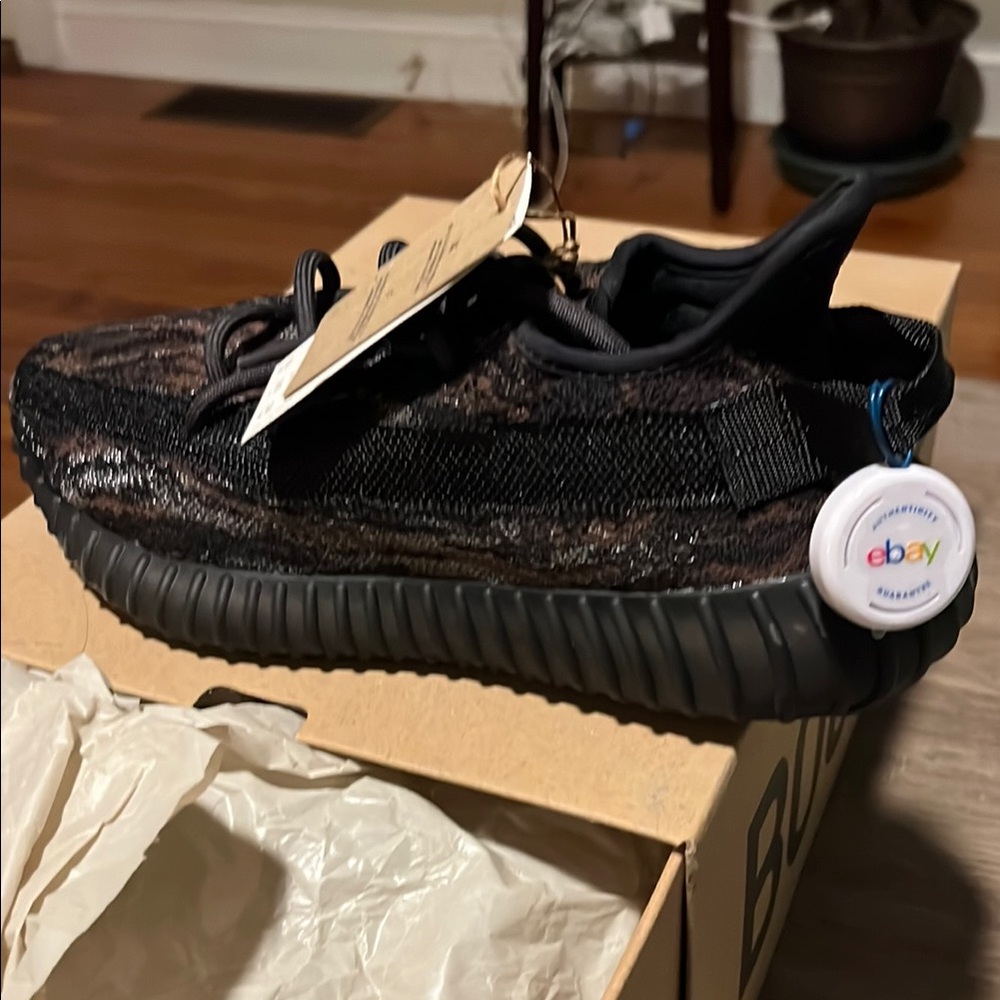 Yeezy Boost 350 Size 6.5 (mens)